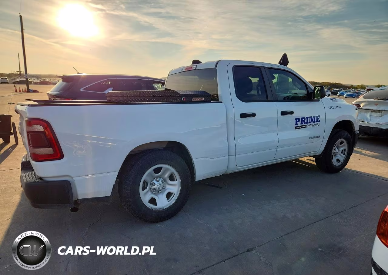 2022 Ram 1500 Tradesman VIN:1C6SRECG6NN435997 - 3