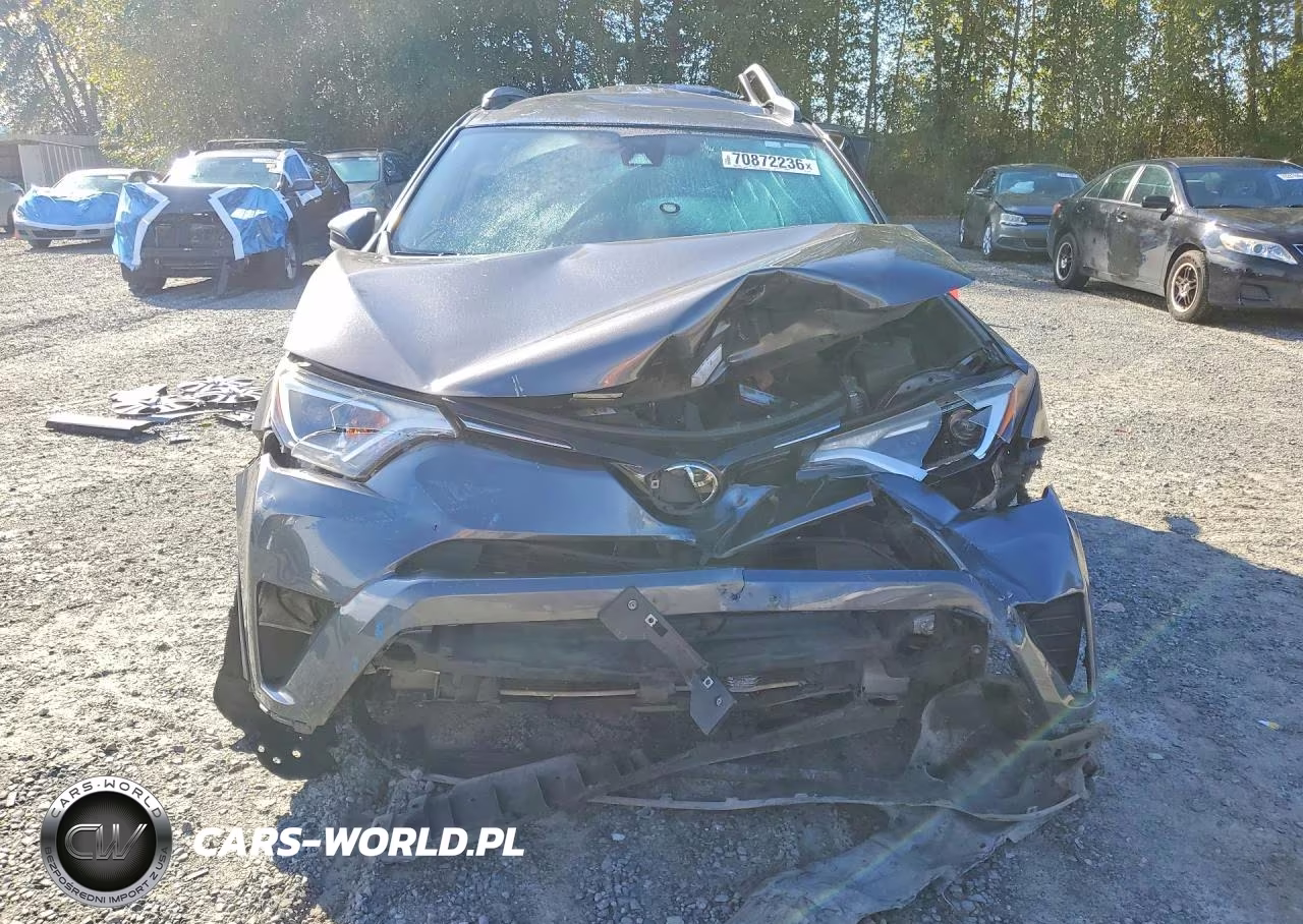 2017 Toyota Rav4 Le VIN:JTMBFREV0HJ170817 - 5