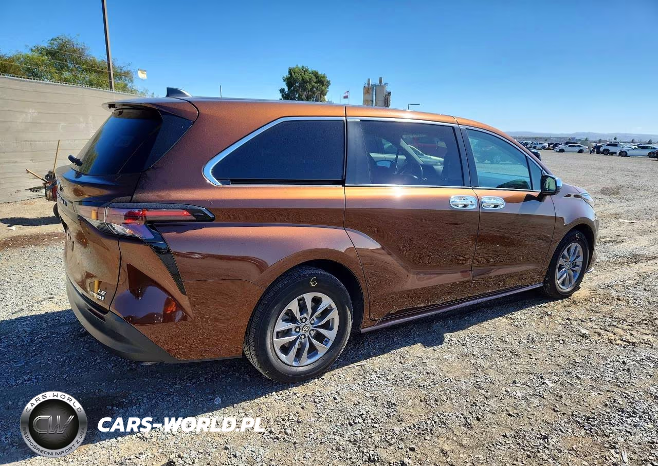 2023 Toyota Sienna Le VIN:5TDKRKEC1PS139753 - 3