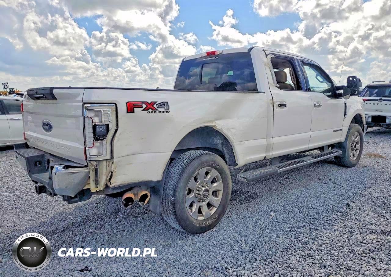 2019 Ford F250 Super Duty VIN:1FT7W2BT3KEG00775 - 3