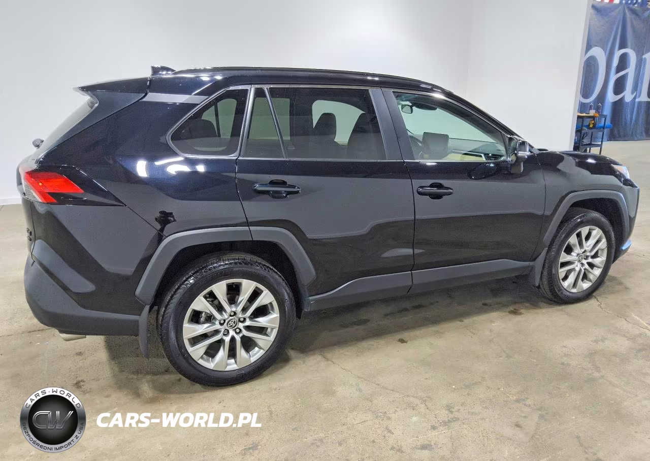 2025 Toyota Rav4 Xle Premium VIN:2T3A1RFV0SC505125 - 3