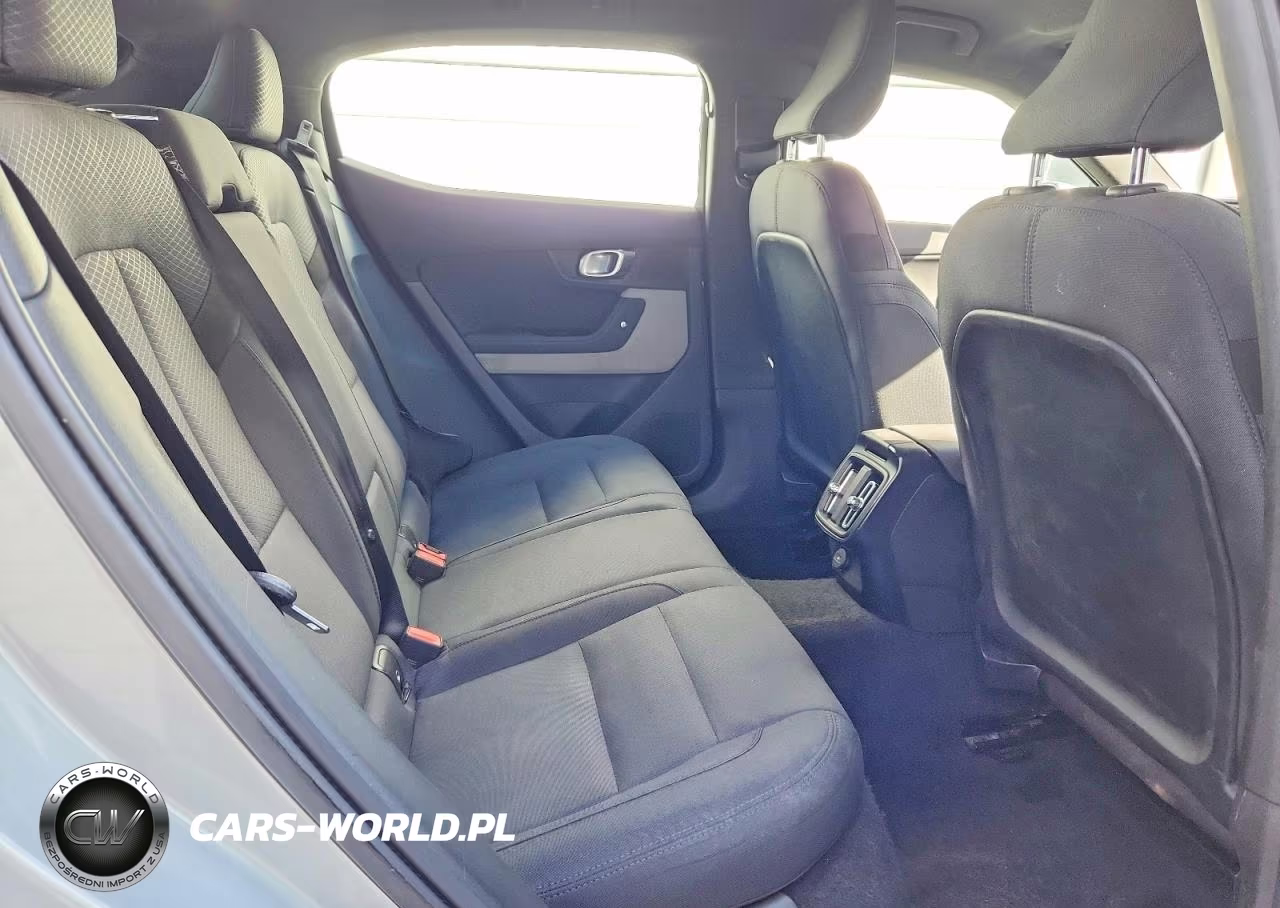 2023 Polestar 2 VIN:YSMEG3KA8PL123633 - 10