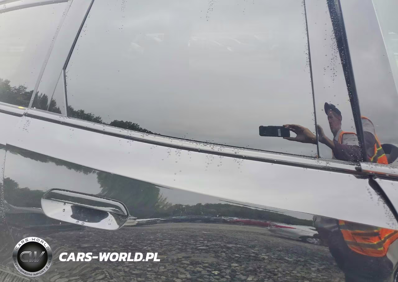 2025 BMW X3 M50 VIN:5UX73GP00S9Y40314 - 11