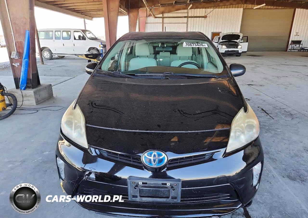 2013 Toyota Prius Two VIN:JTDKN3DU2D5621693 - 5