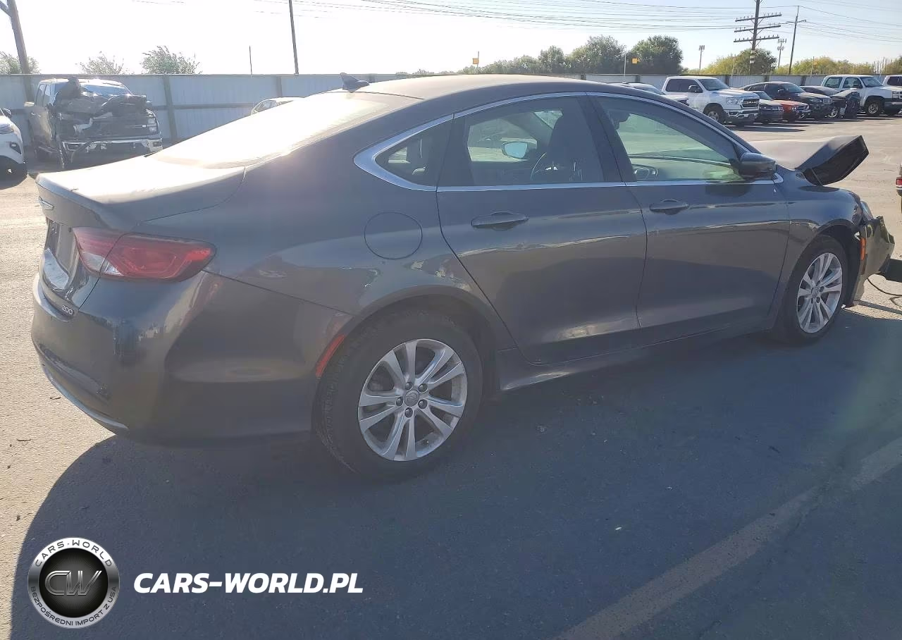 2016 Chrysler 200 Limited VIN:1C3CCCAB9GN150552 - 3