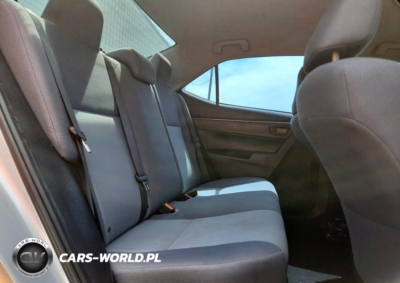 2015 Toyota Corolla L VIN:2T1BURHE9FC375630 - 10