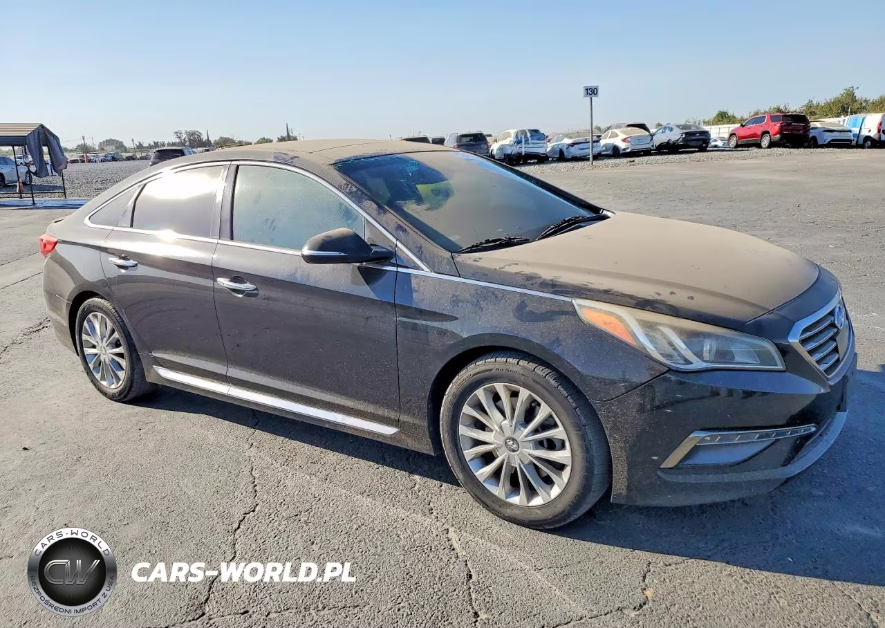 2015 Hyundai Sonata Limited VIN:5NPE34AF4FH164631 - 4