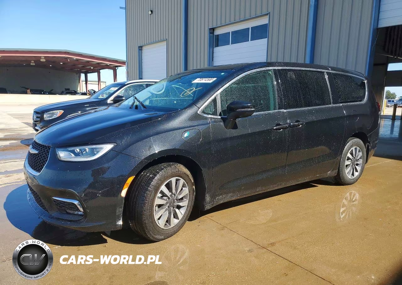 2023 Chrysler Pacifica Hybrid Touring L