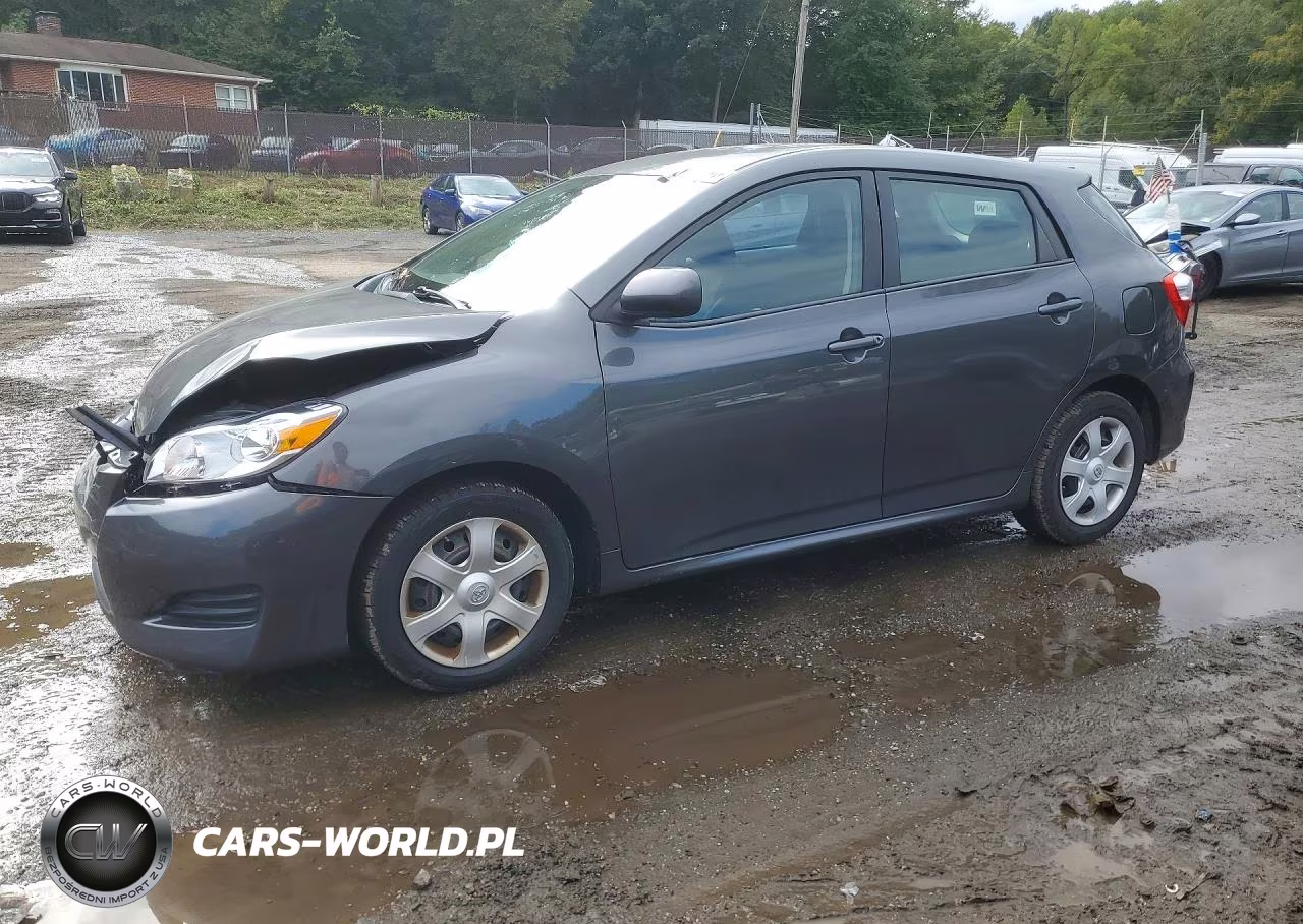 2010 Toyota Matrix Base – zdjęcie 1 z 12