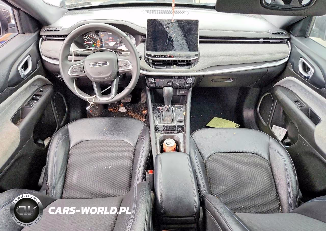 2024 Jeep Compass Latitude VIN:3C4NJDBN7RT110143 - 8