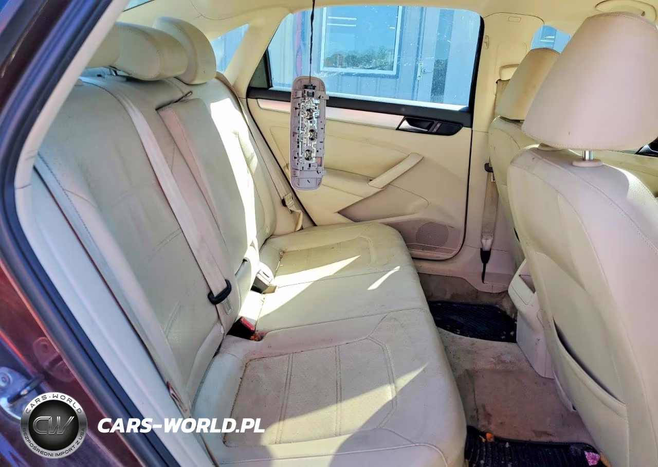 2012 Volkswagen Passat Se VIN:1VWBH7A38CC067836 - 10