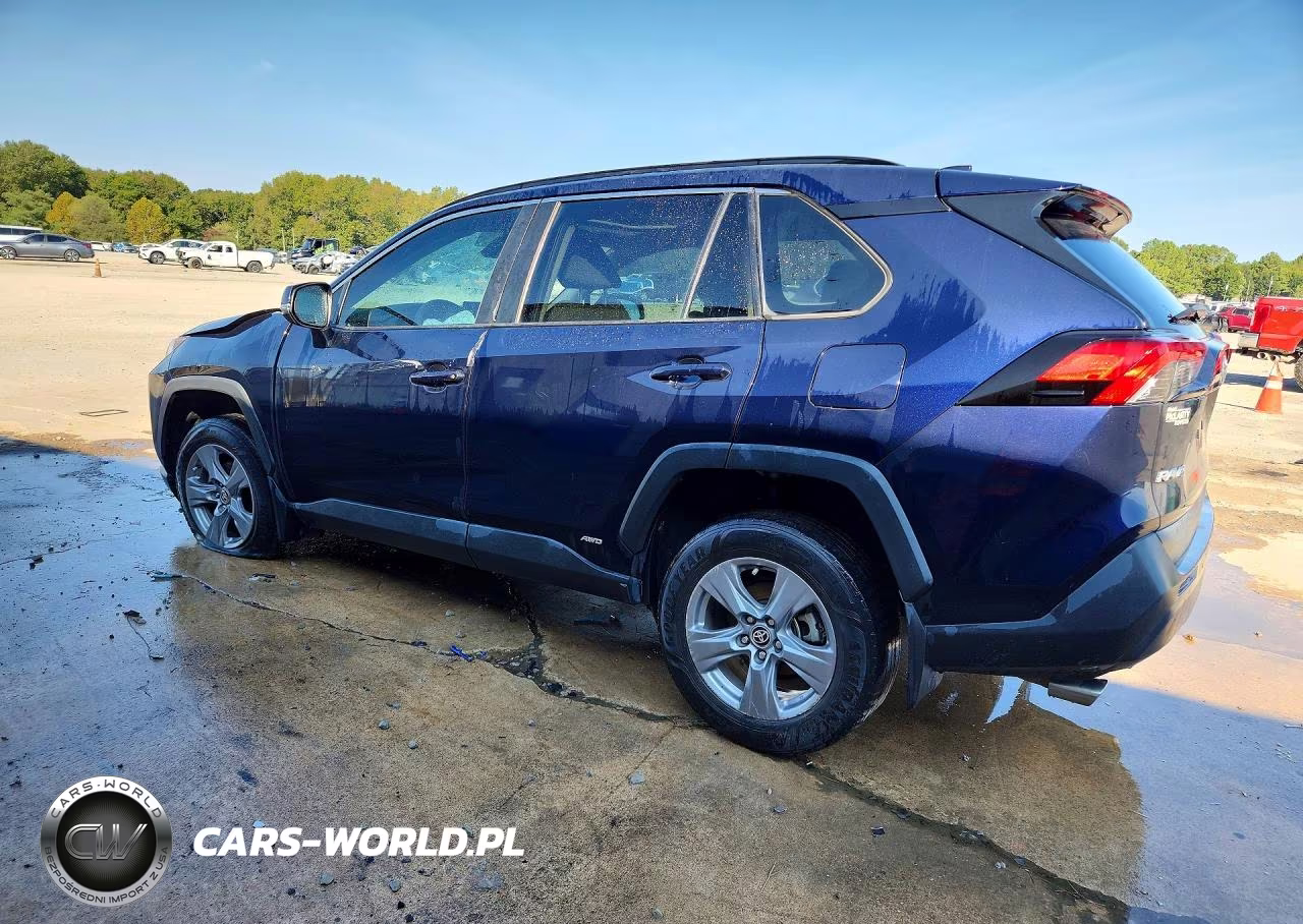 2022 Toyota Rav4 Xle VIN:4T3RWRFV6NU055715 - 2