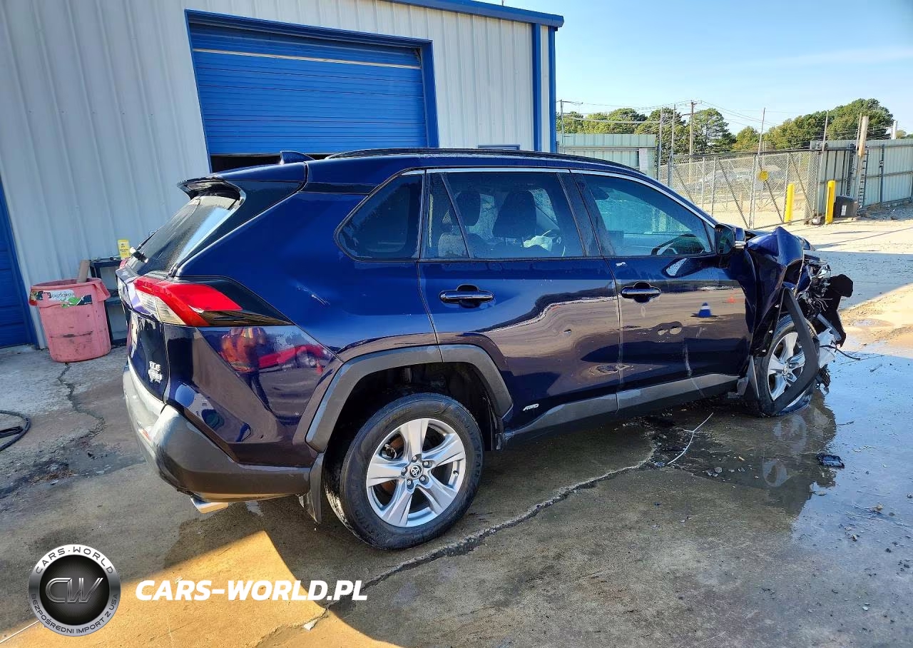 2022 Toyota Rav4 Xle VIN:4T3RWRFV6NU055715 - 3