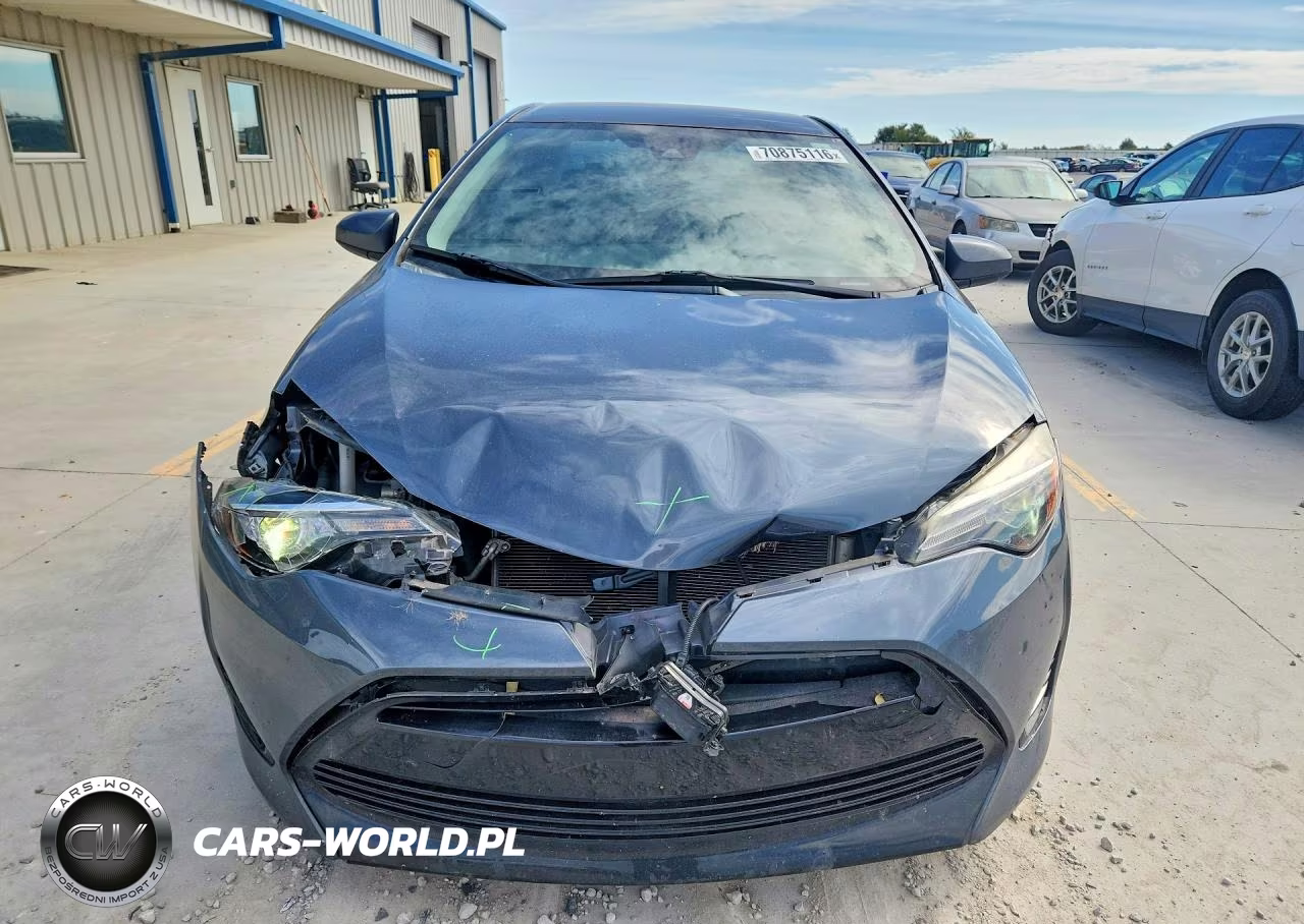 2017 Toyota Corolla Le VIN:2T1BURHE2HC850389 - 5