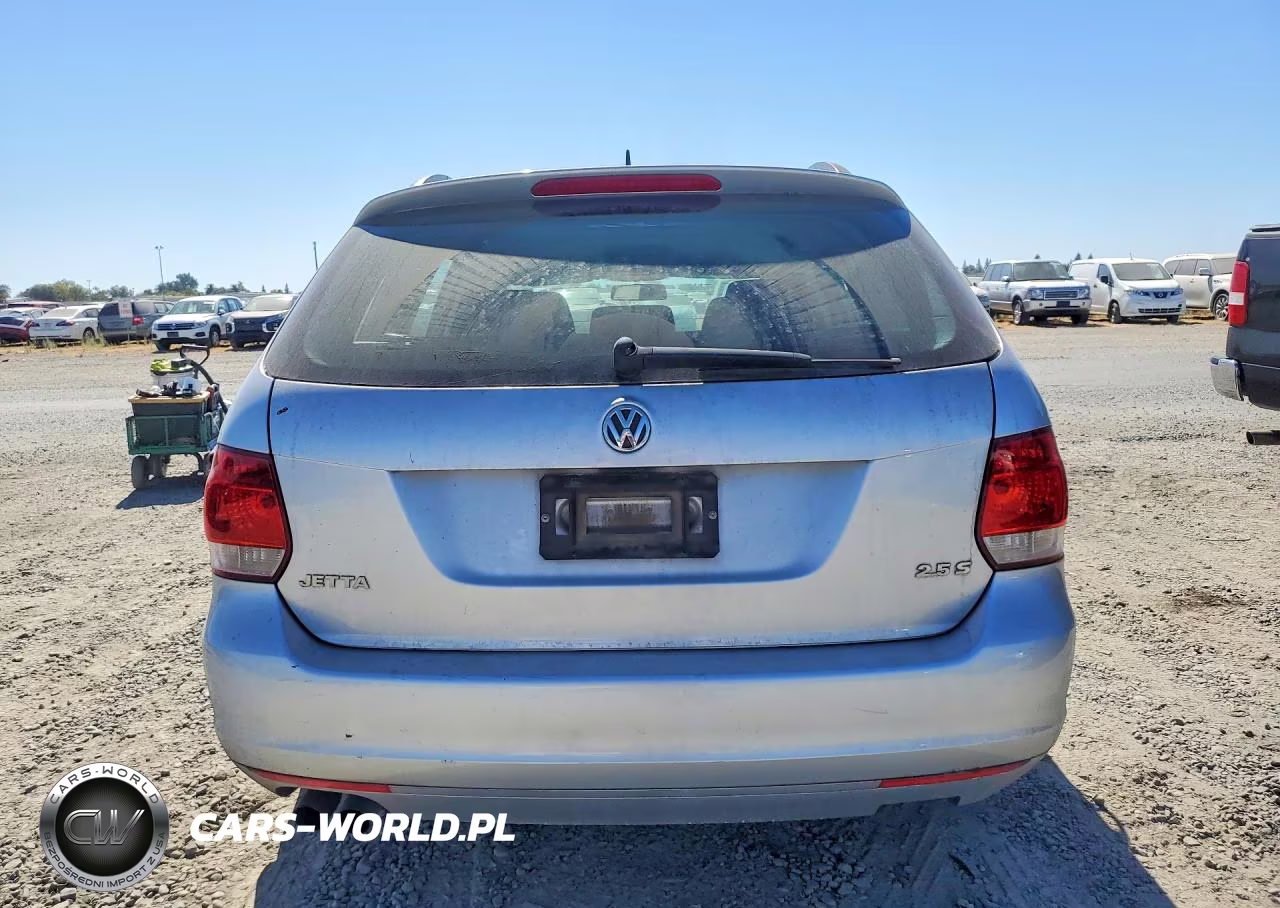 2014 Volkswagen Jetta S VIN:3VWKP7AJ8EM617328 - 6