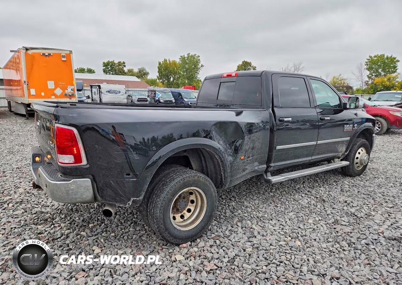 2015 Ram 3500 Laramie VIN:3C63RRJL9FG550633 - 3