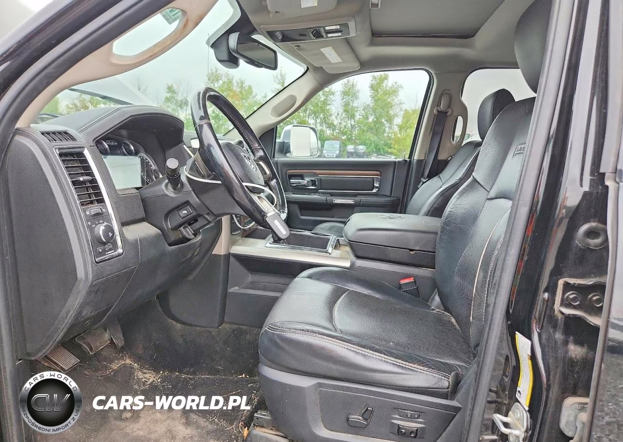 2015 Ram 3500 Laramie VIN:3C63RRJL9FG550633 - 7