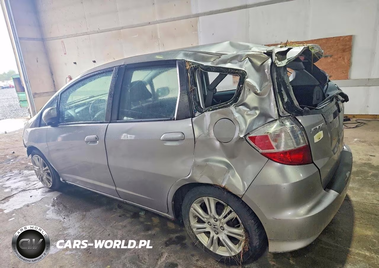 2010 Honda Fit Sport VIN:JHMGE8H46AS015516 - 2