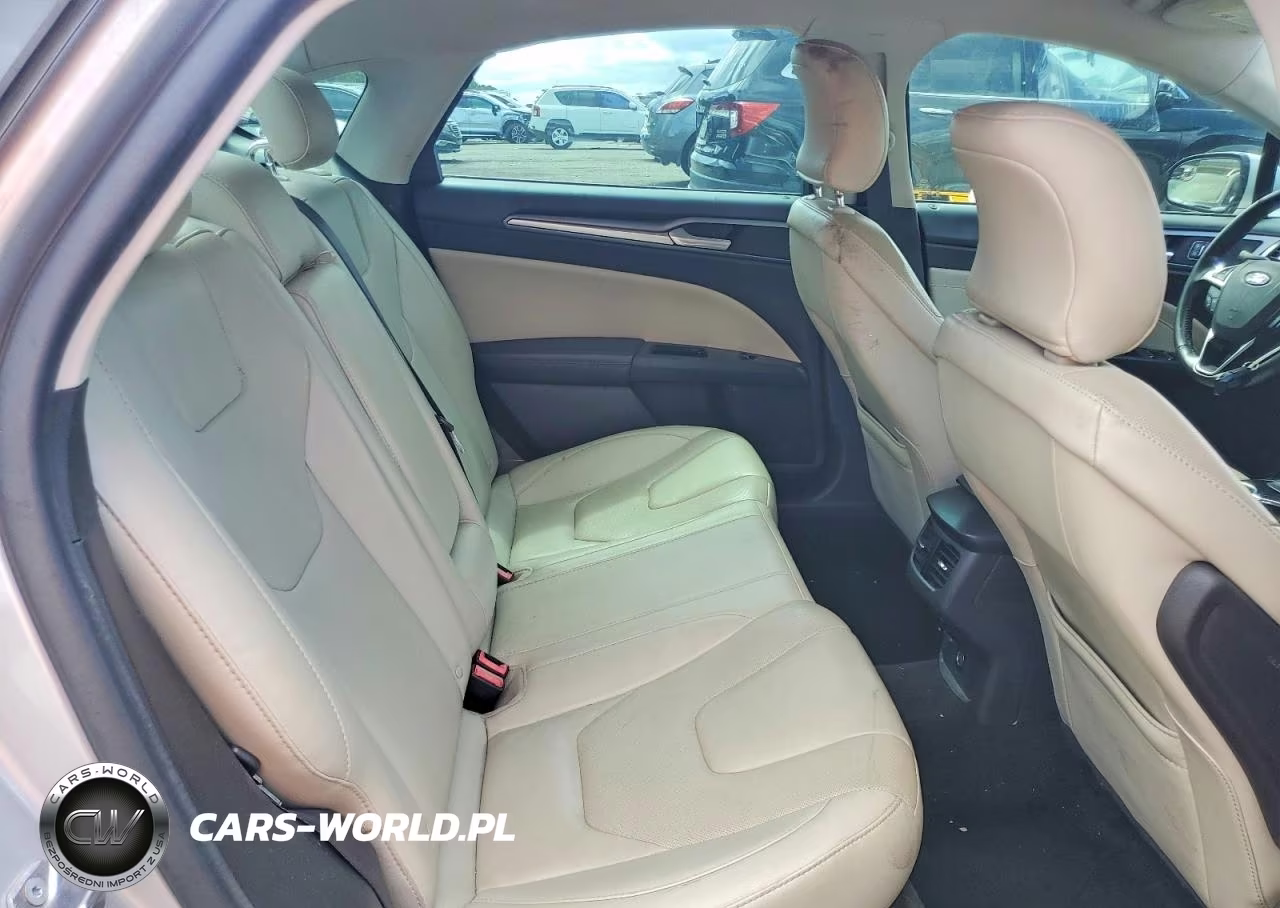 2016 Ford Fusion Titanium VIN:3FA6P0K91GR158672 - 10