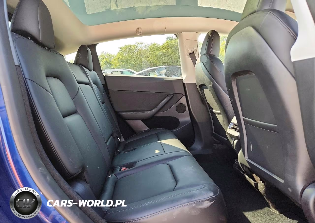 2023 Tesla Model Y VIN:7SAYGDEE8PF639140 - 11