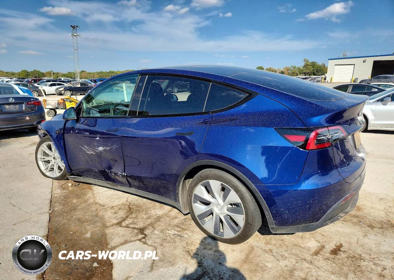 2023 Tesla Model Y VIN:7SAYGDEE8PF639140 - 2