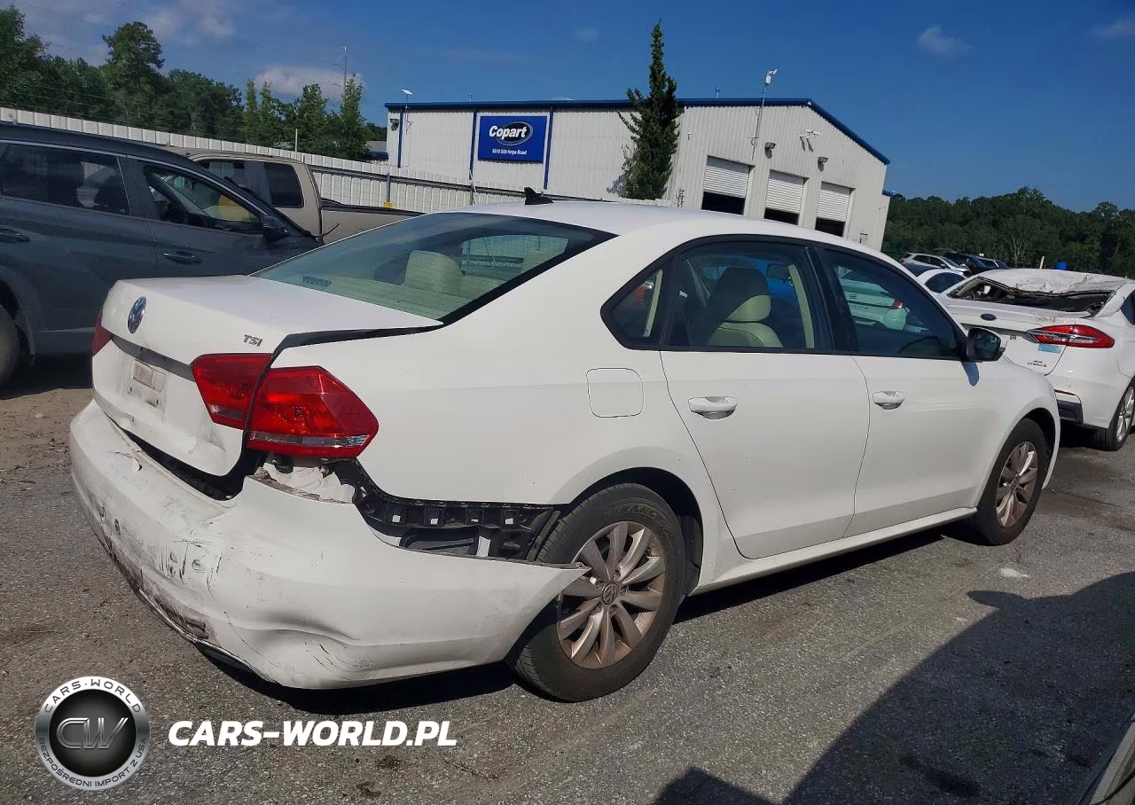 2014 Volkswagen Passat S VIN:1VWAT7A32EC110211 - 3
