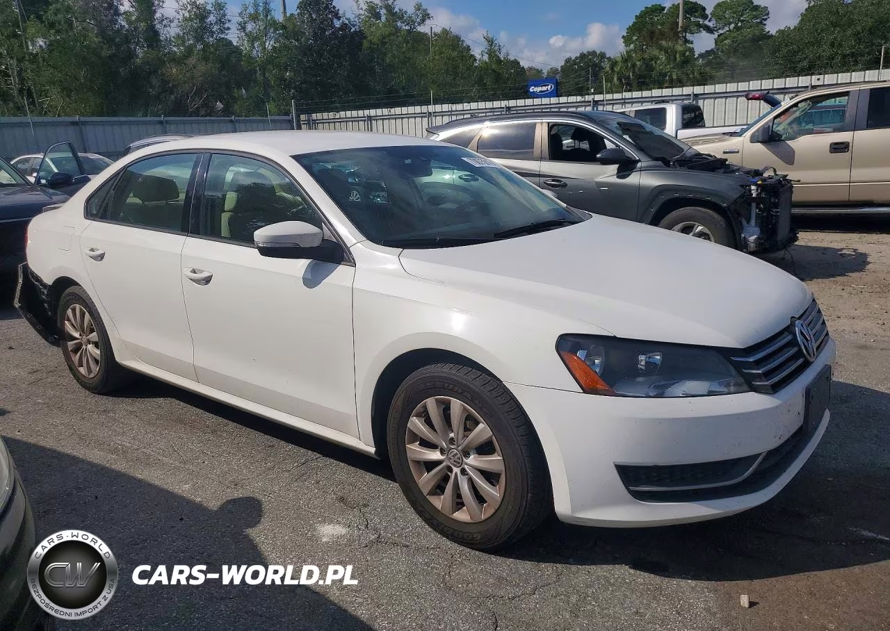2014 Volkswagen Passat S VIN:1VWAT7A32EC110211 - 4