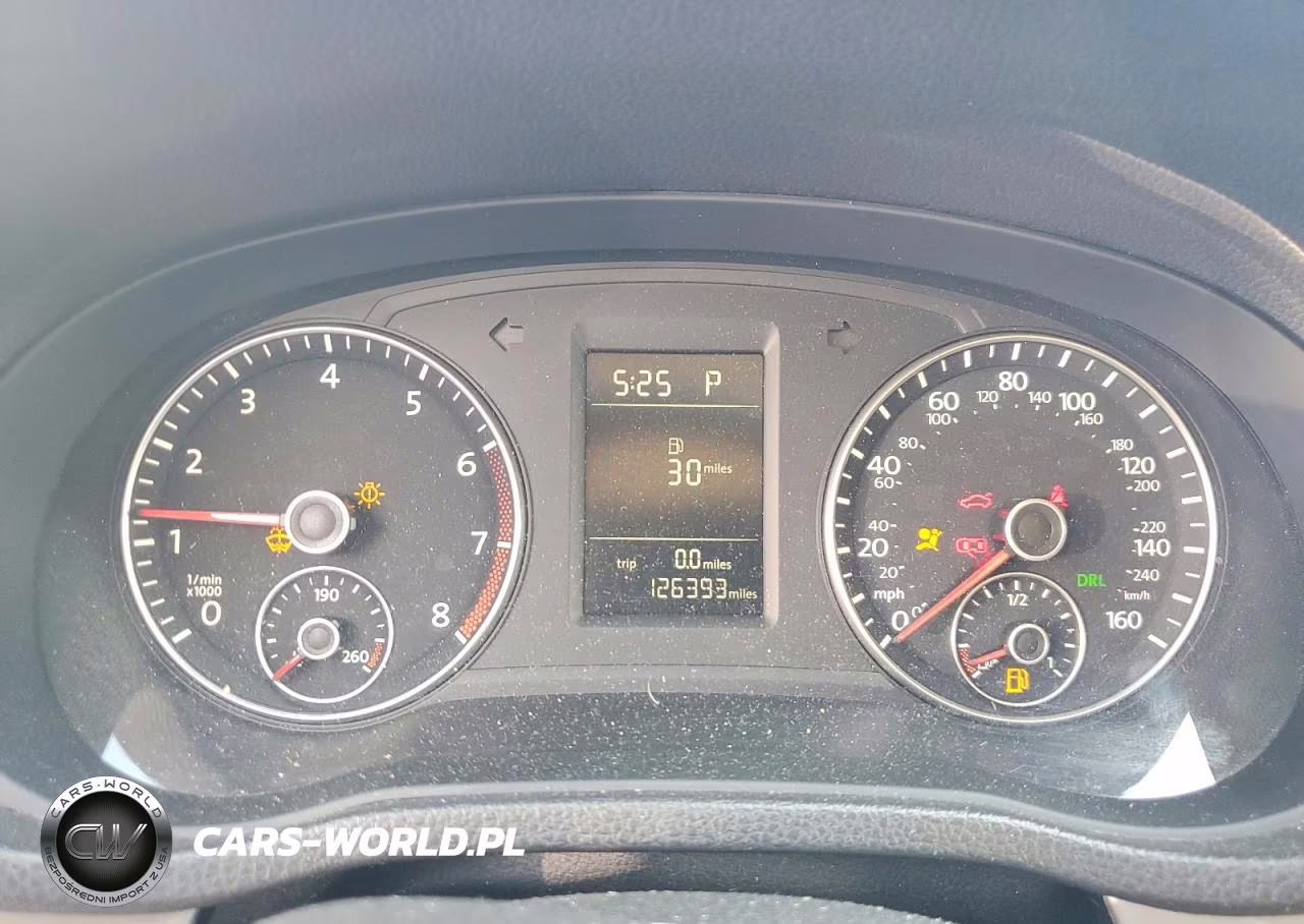 2014 Volkswagen Passat S VIN:1VWAT7A32EC110211 - 9
