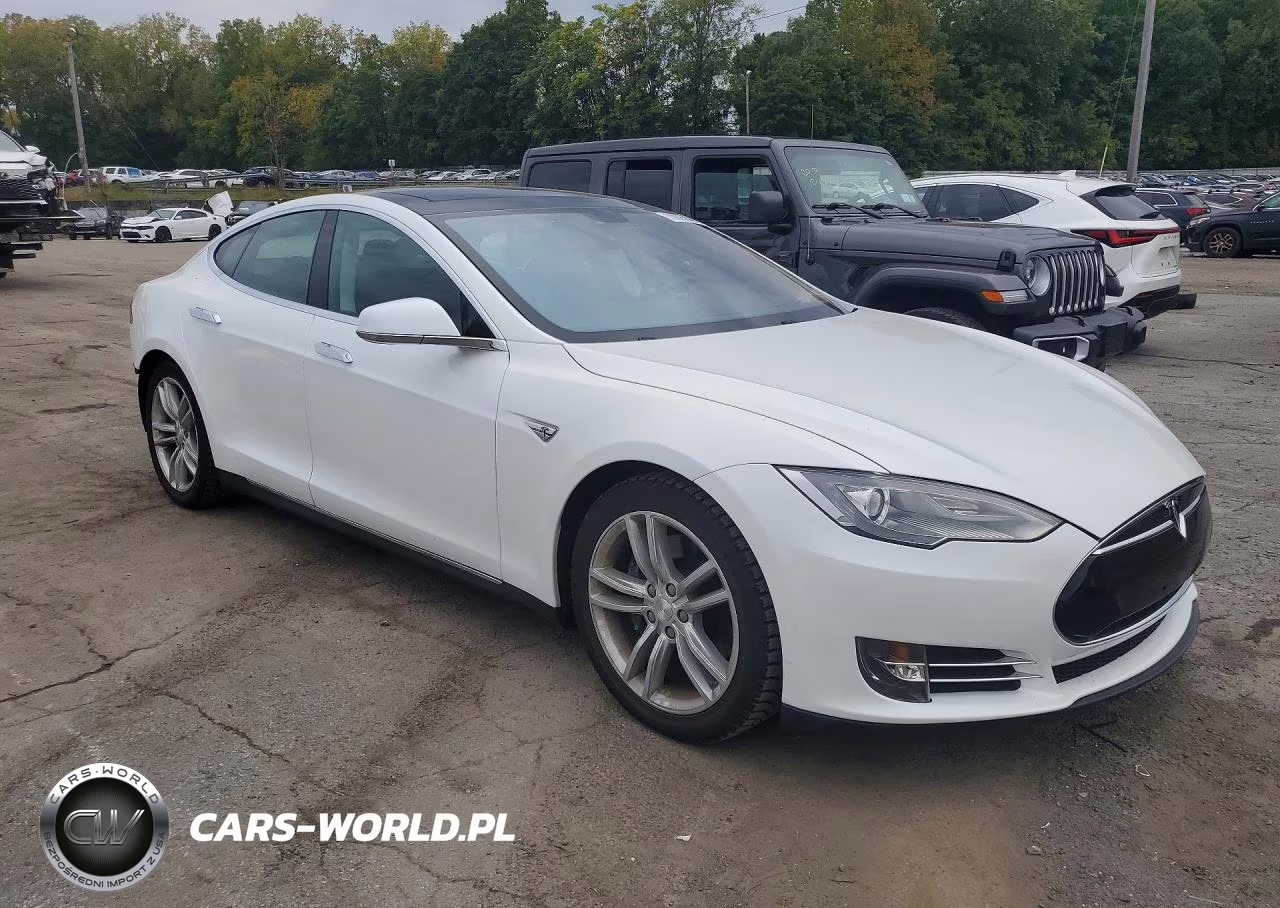 2013 Tesla Model S VIN:5YJSA1DP0DFP17508 - 4