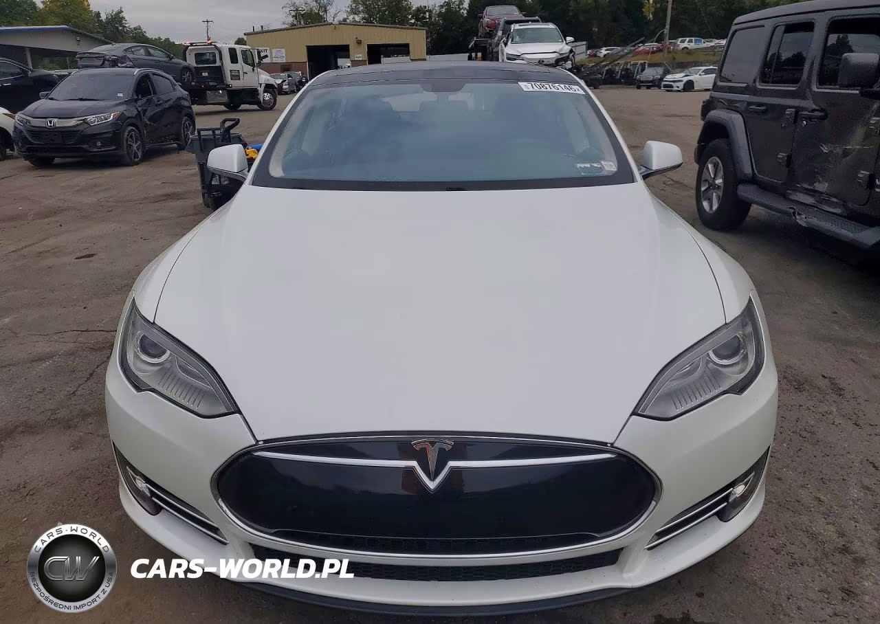 2013 Tesla Model S VIN:5YJSA1DP0DFP17508 - 5