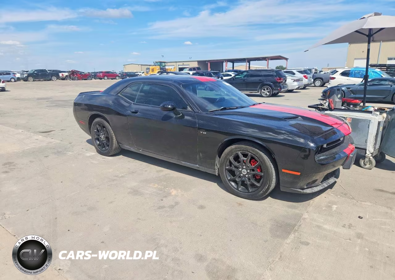 2018 Dodge Challenger Gt VIN:2C3CDZGG5JH252739 - 4