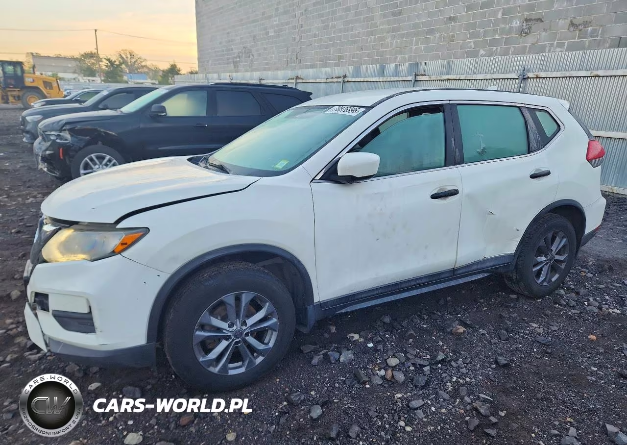 2018 Nissan Rogue S VIN:5N1AT2MV1JC717936 - 1