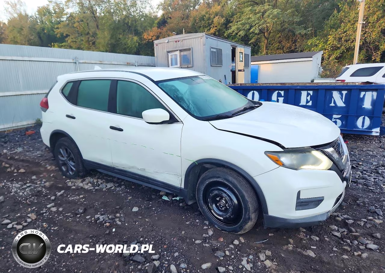 2018 Nissan Rogue S VIN:5N1AT2MV1JC717936 - 4