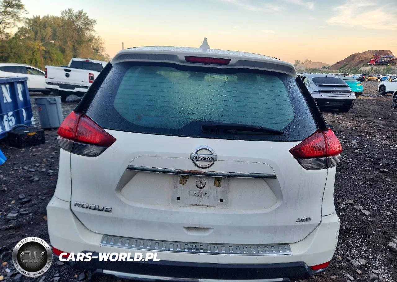 2018 Nissan Rogue S VIN:5N1AT2MV1JC717936 - 6