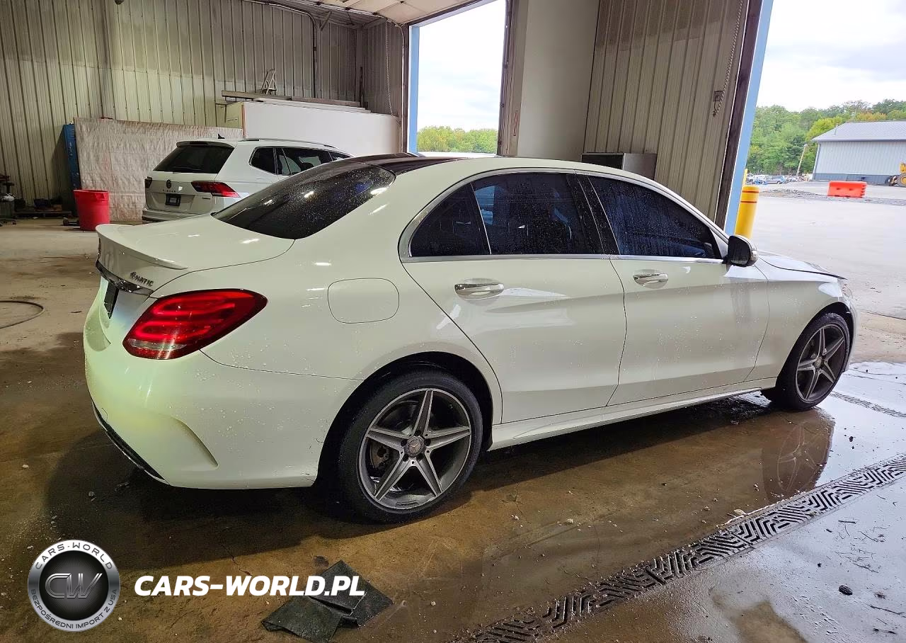 2015 Mercedes-Benz C 300 4Matic VIN:55SWF4KB0FU039257 - 3