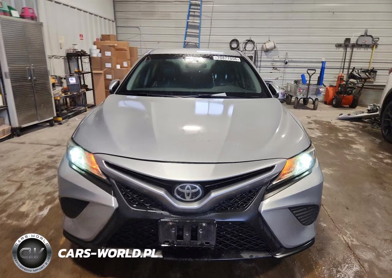 2018 Toyota Camry Se VIN:4T1B11HK3JU071975 - 5