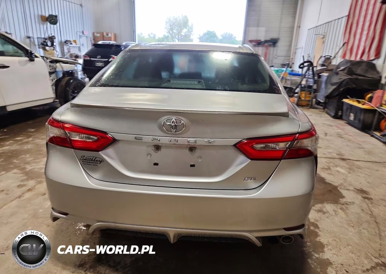 2018 Toyota Camry Se VIN:4T1B11HK3JU071975 - 6