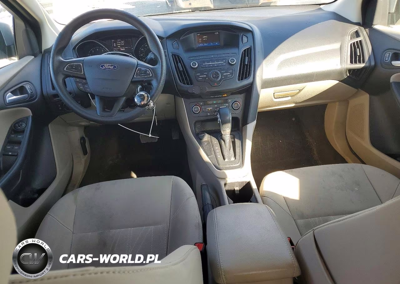 2018 Ford Focus Se VIN:1FADP3FE1JL267980 - 8