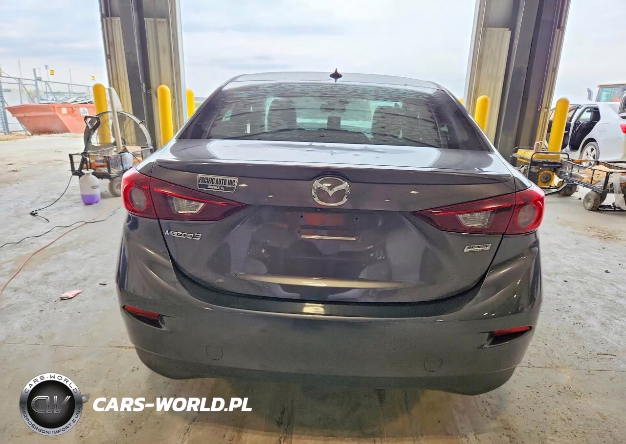2018 Mazda 3 Touring VIN:3MZBN1V32JM177258 - 6