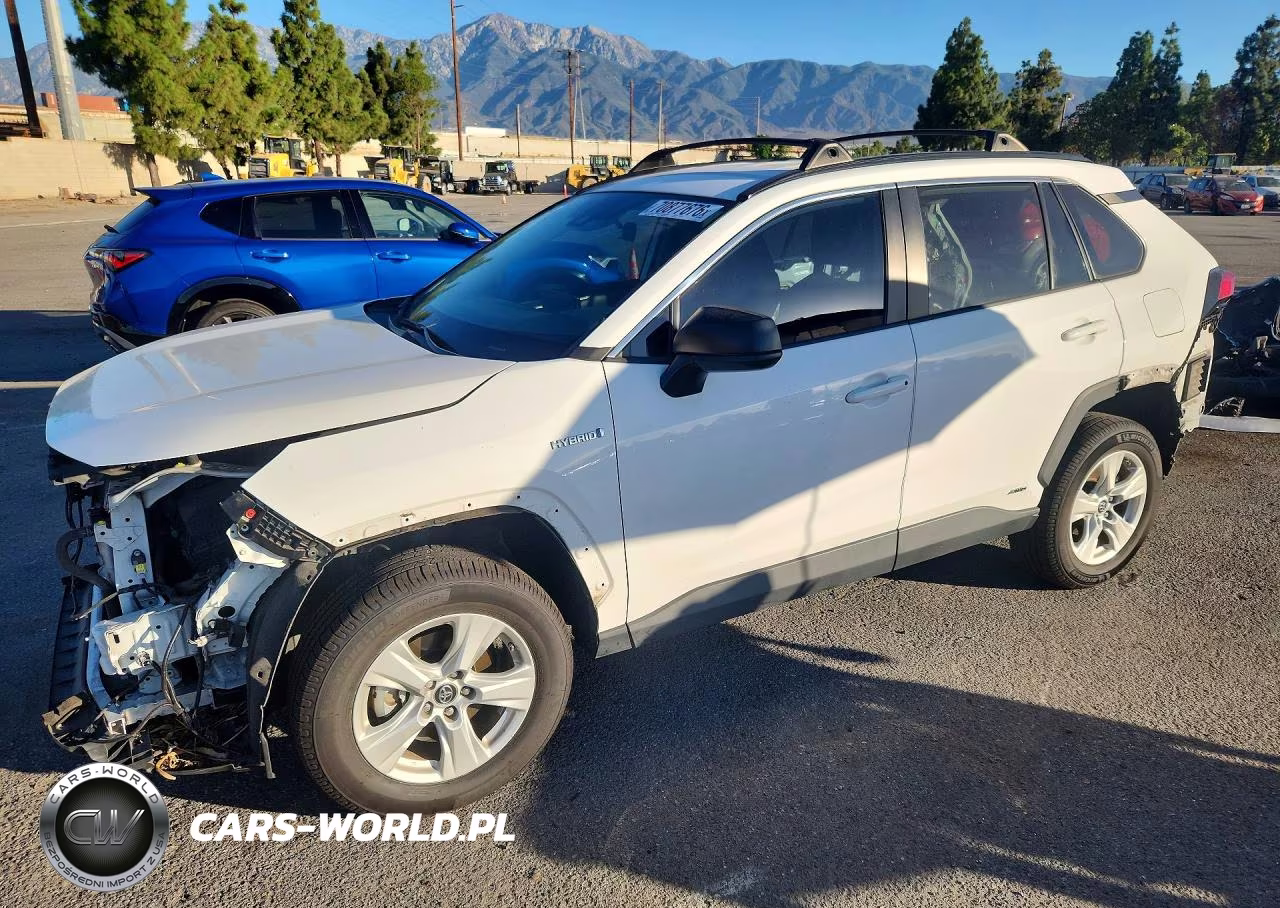 2021 Toyota Rav4 Le – zdjęcie 1 z 13