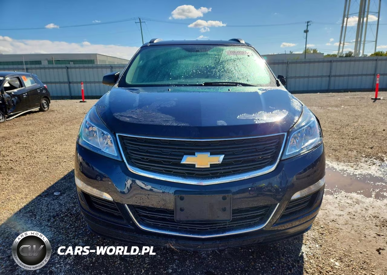 2017 Chevrolet Traverse Ls VIN:1GNKRFED8HJ213899 - 5