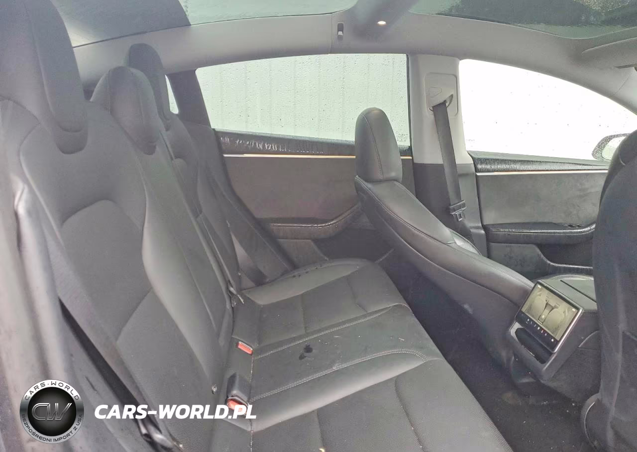 2025 Tesla Model 3 VIN:5YJ3E1EB8SF878567 - 10