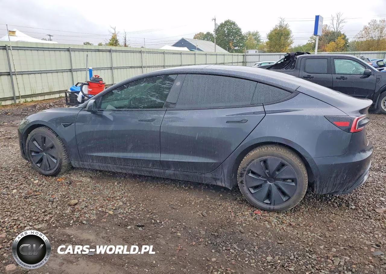 2025 Tesla Model 3 VIN:5YJ3E1EB8SF878567 - 2