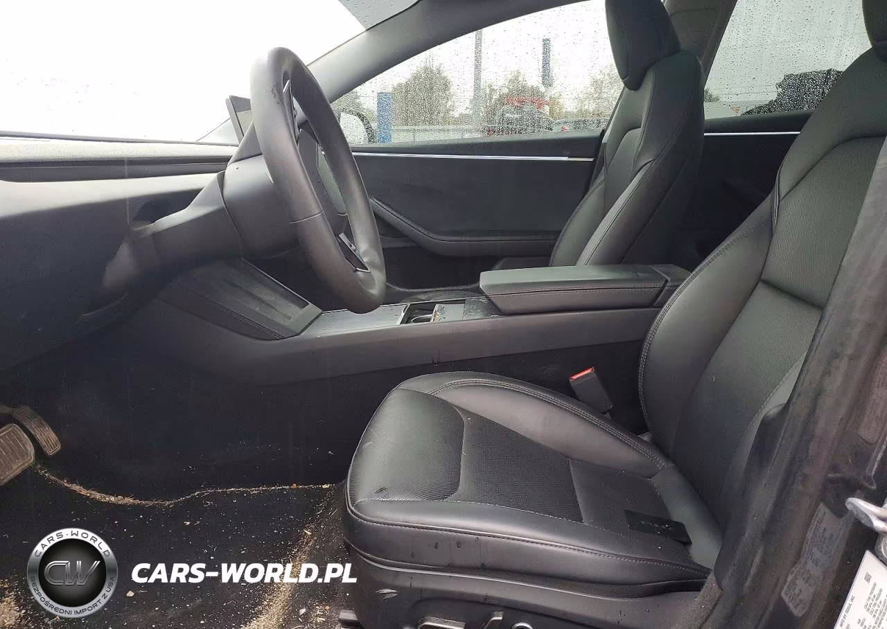 2025 Tesla Model 3 VIN:5YJ3E1EB8SF878567 - 7