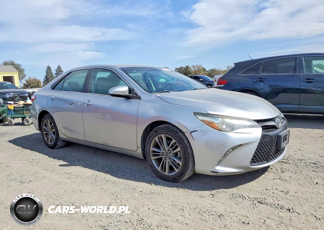 2015 Toyota Camry Se VIN:4T1BF1FK6FU076373 - 4