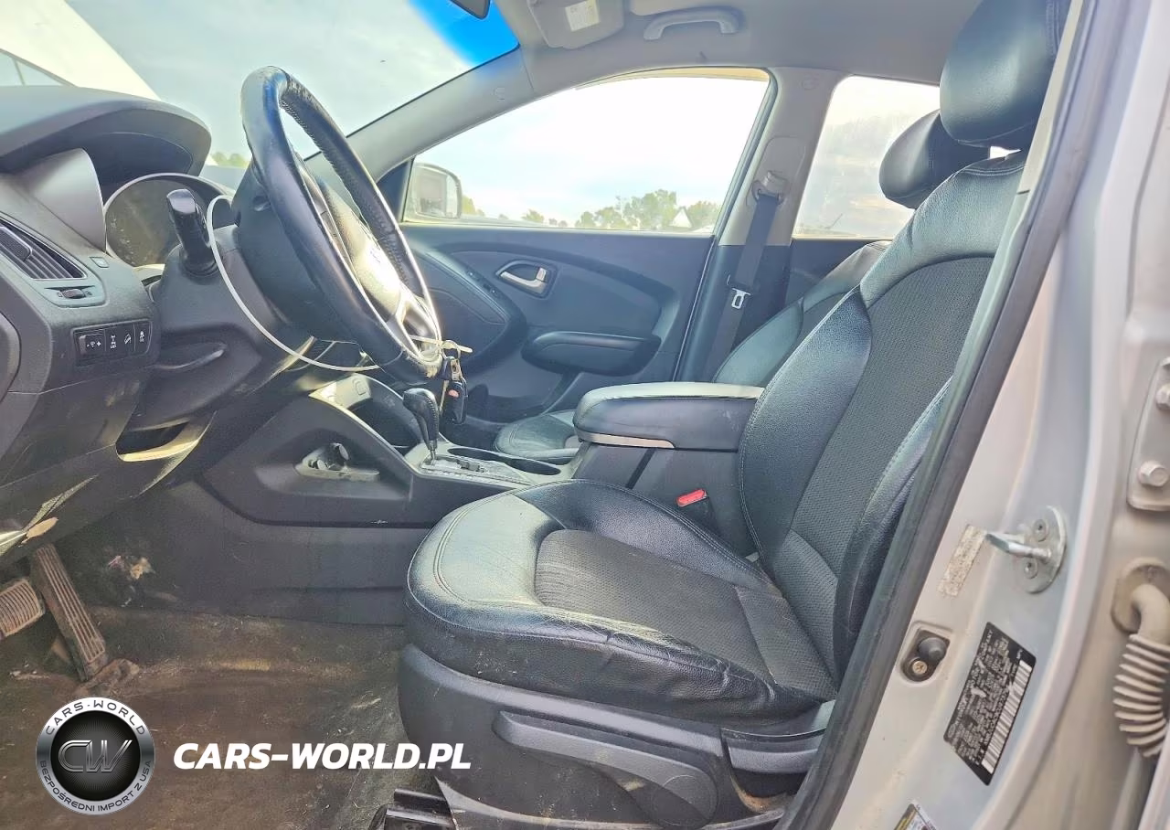 2012 Hyundai Tucson Gls VIN:KM8JUCAC9CU473794 - 7