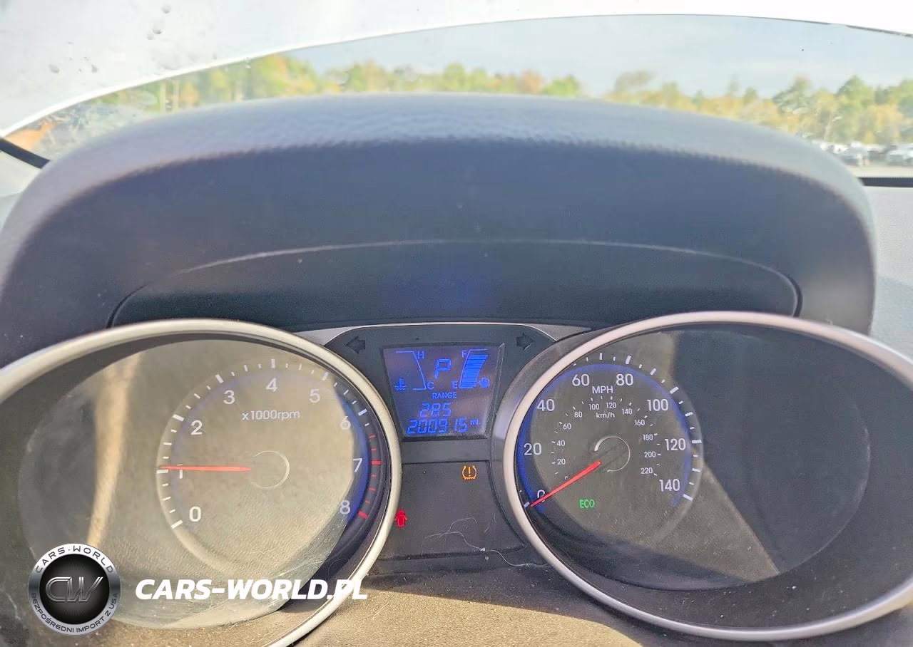 2012 Hyundai Tucson Gls VIN:KM8JUCAC9CU473794 - 9