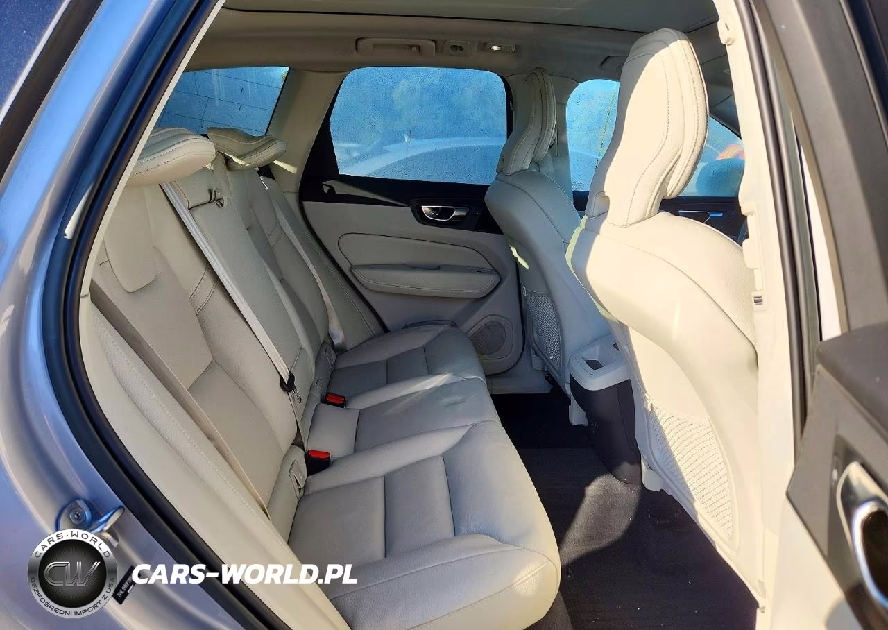 2023 Volvo Xc60 Plus VIN:YV4L12RN9P1199569 - 10