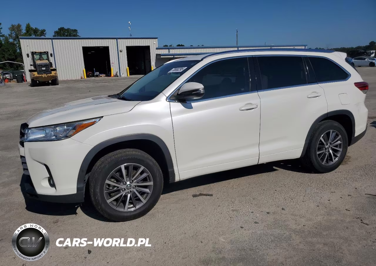 2018 Toyota Highlander Se – zdjęcie 1 z 13