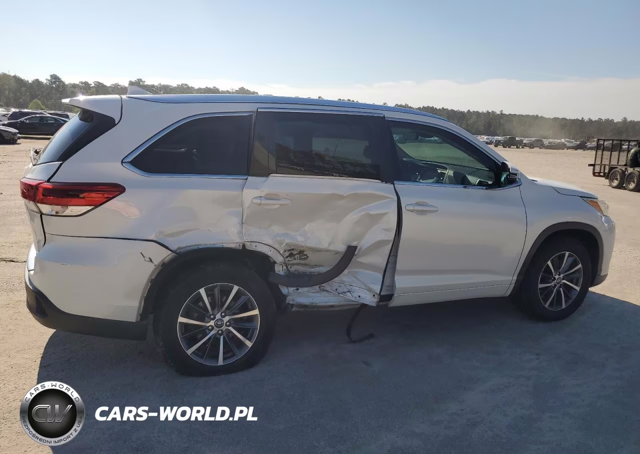 2018 Toyota Highlander Se VIN:5TDKZRFHXJS546528 - 3